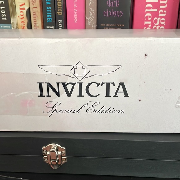 🎁🎄Invicta Limited Edition Watch Set🎄🎁 - Picture 8 of 8